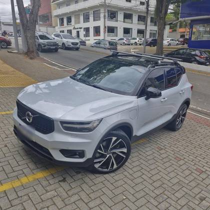 VOLVO XC40 1.5 T5 RECHARGE R-DESIGN GEARTRONIC VOLVO XC40 1.5 T5 RECHARGE R-DESIGN GEARTRONIC